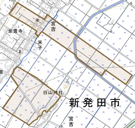宮吉とその周辺の地図。町の範囲を重ねている