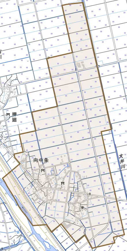 向中条とその周辺の地図。町の範囲を重ねている