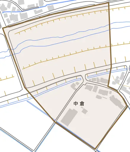 中倉とその周辺の地図。町の範囲を重ねている