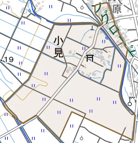 小見とその周辺の地図。町の範囲を重ねている