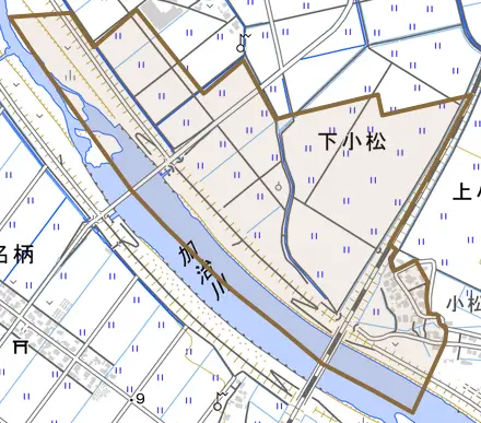 下小松とその周辺の地図。町の範囲を重ねている