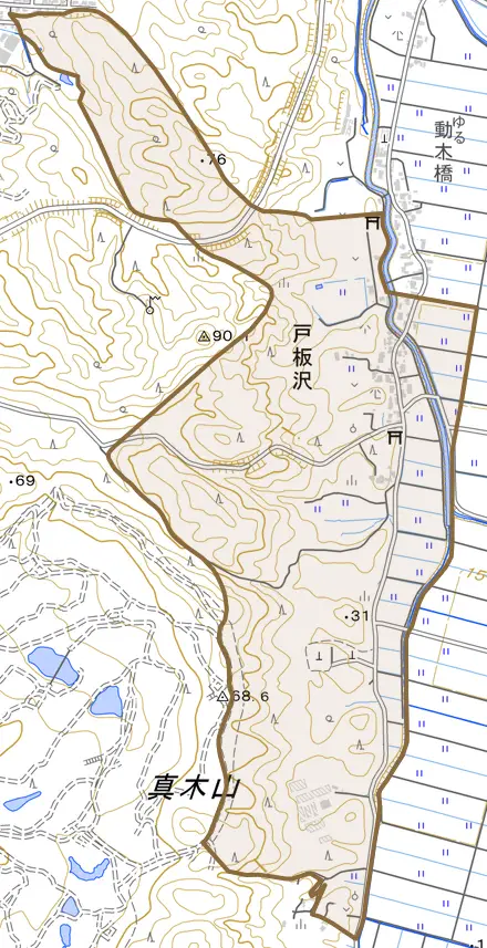 戸板沢とその周辺の地図。町の範囲を重ねている
