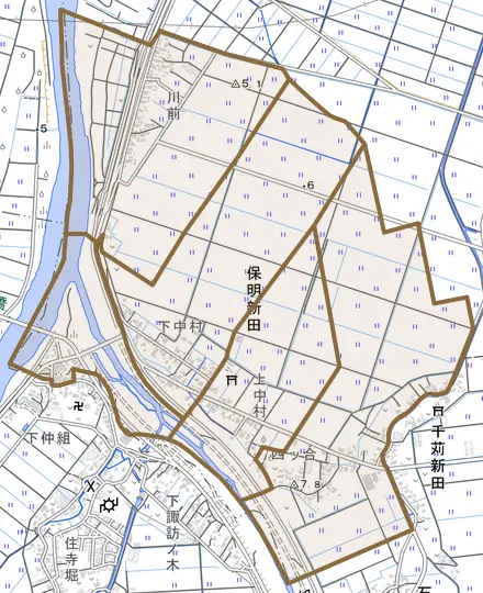 大字保明新田とその周辺の地図。町の範囲を重ねている