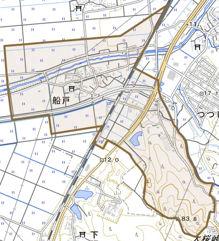 船戸とその周辺の地図。町の範囲を重ねている