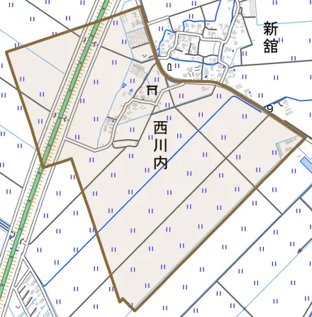 西川内とその周辺の地図。町の範囲を重ねている