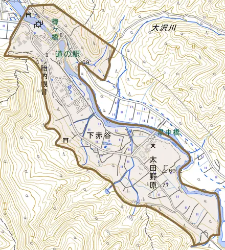 下赤谷とその周辺の地図。町の範囲を重ねている