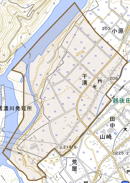 干溝とその周辺の地図。町の範囲を重ねている