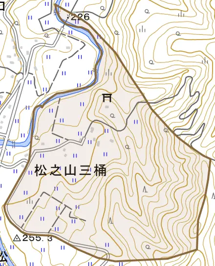 松之山三桶とその周辺の地図。町の範囲を重ねている