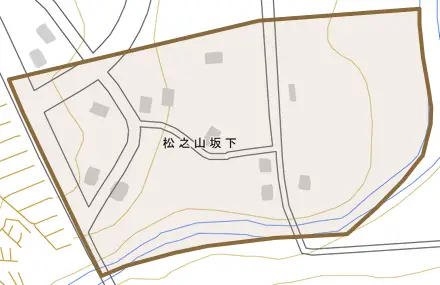 松之山坂下とその周辺の地図。町の範囲を重ねている