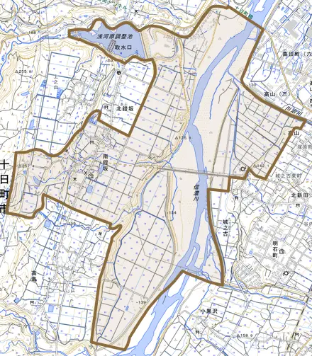 南鐙坂とその周辺の地図。町の範囲を重ねている