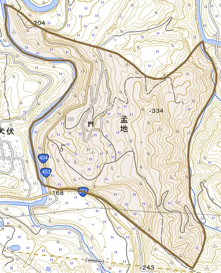 孟地とその周辺の地図。町の範囲を重ねている