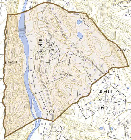 中里下山とその周辺の地図。町の範囲を重ねている