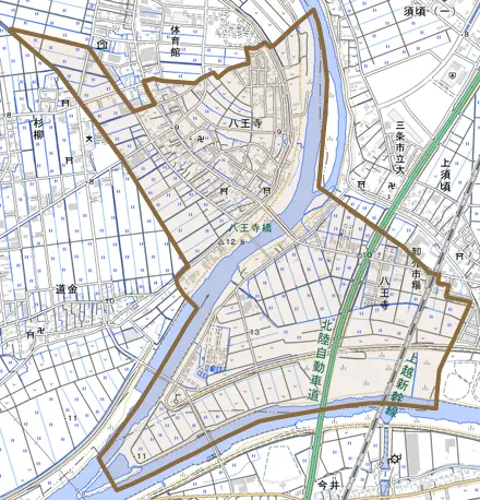 八王寺とその周辺の地図。町の範囲を重ねている