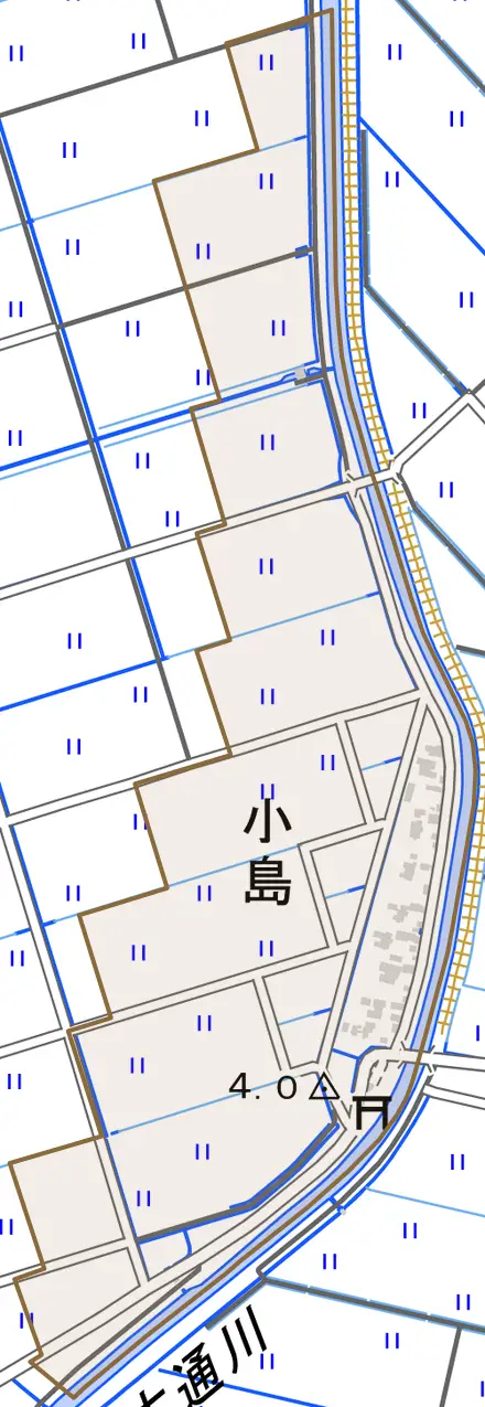 小島とその周辺の地図。町の範囲を重ねている