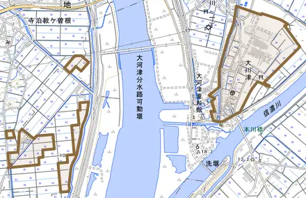 大川津とその周辺の地図。町の範囲を重ねている