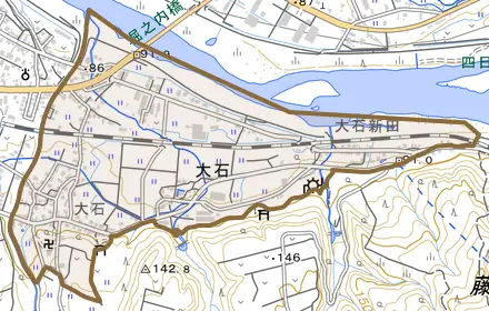 大石とその周辺の地図。町の範囲を重ねている