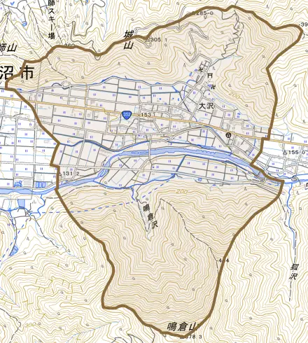 大沢とその周辺の地図。町の範囲を重ねている