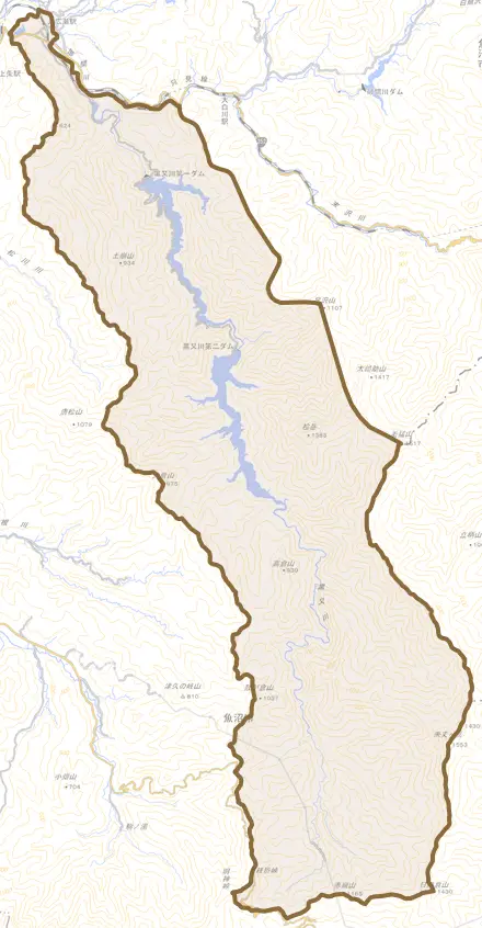 大栃山とその周辺の地図。町の範囲を重ねている