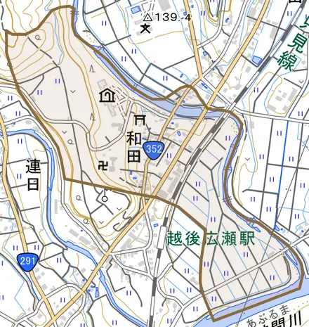 和田とその周辺の地図。町の範囲を重ねている