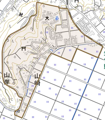 大字山崎とその周辺の地図。町の範囲を重ねている