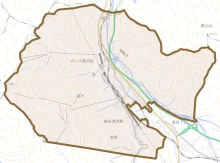 大字湯沢とその周辺の地図。町の範囲を重ねている