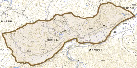 清川町平石とその周辺の地図。町の範囲を重ねている