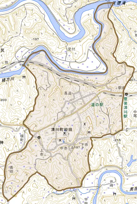 清川町砂田とその周辺の地図。町の範囲を重ねている