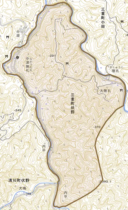 三重町伏野とその周辺の地図。町の範囲を重ねている