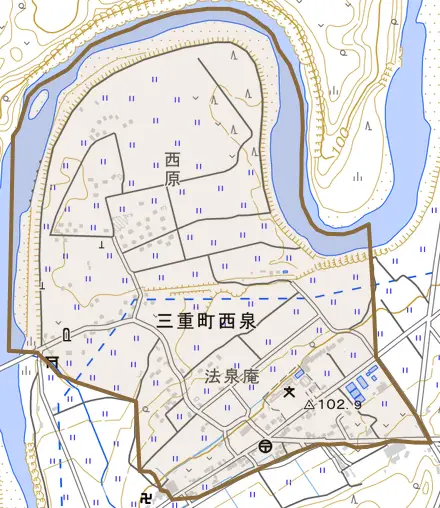 三重町西泉とその周辺の地図。町の範囲を重ねている