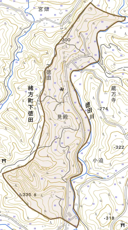 緒方町下徳田とその周辺の地図。町の範囲を重ねている