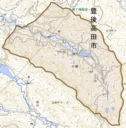 小畑とその周辺の地図。町の範囲を重ねている