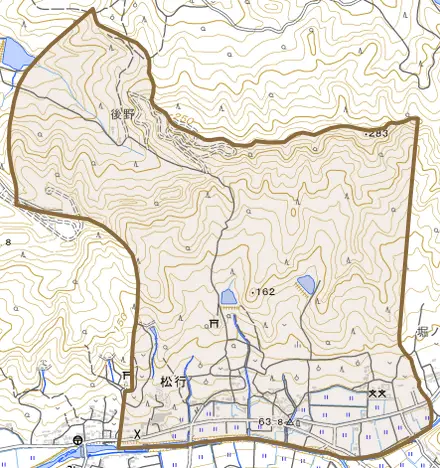 松行とその周辺の地図。町の範囲を重ねている
