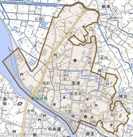 玉津とその周辺の地図。町の範囲を重ねている