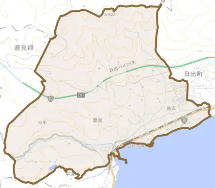 大字豊岡とその周辺の地図。町の範囲を重ねている