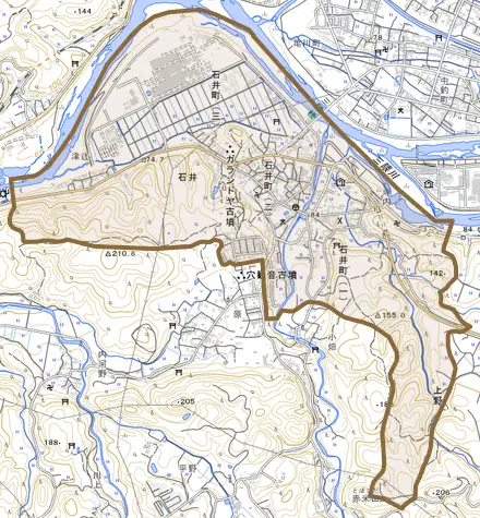 大字石井とその周辺の地図。町の範囲を重ねている