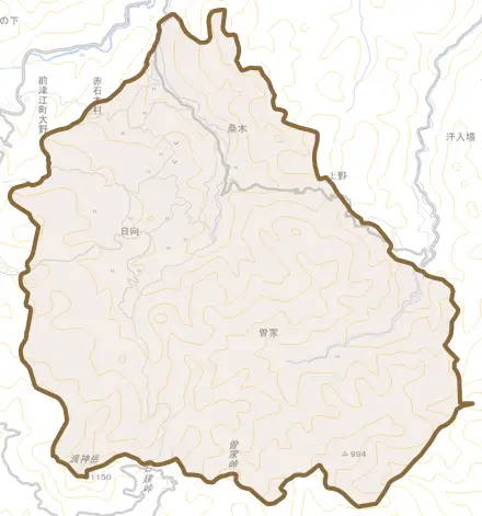 前津江町赤石とその周辺の地図。町の範囲を重ねている