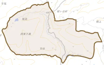 大字岩谷とその周辺の地図。町の範囲を重ねている