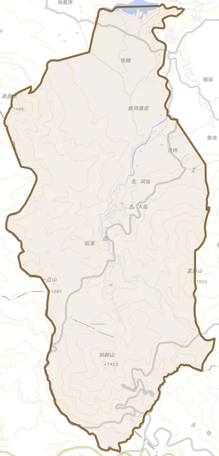 大字湯坪とその周辺の地図。町の範囲を重ねている