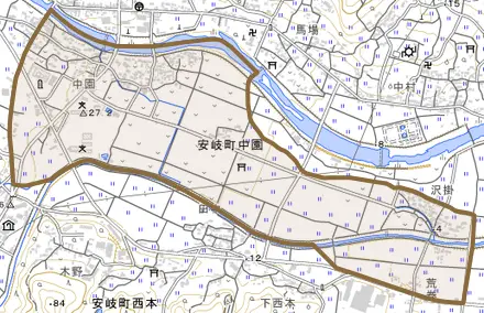 安岐町中園とその周辺の地図。町の範囲を重ねている