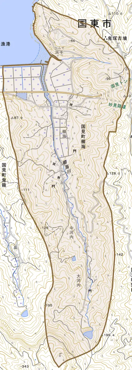 国見町櫛海とその周辺の地図。町の範囲を重ねている