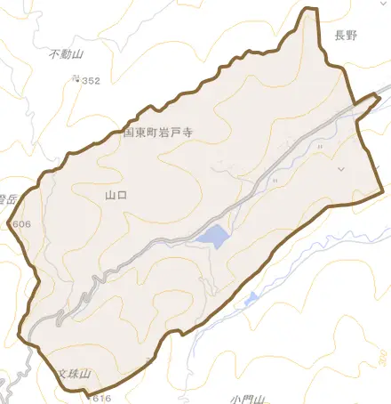 国東町岩戸寺とその周辺の地図。町の範囲を重ねている