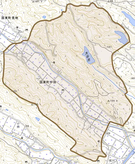 国東町中田とその周辺の地図。町の範囲を重ねている