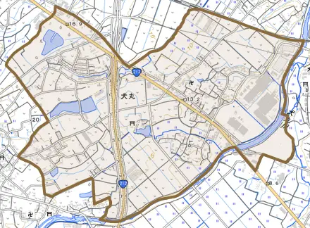 大字犬丸とその周辺の地図。町の範囲を重ねている
