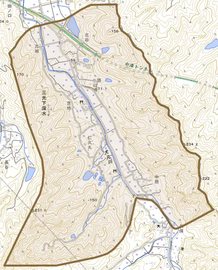 三光下深水とその周辺の地図。町の範囲を重ねている
