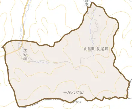 山国町長尾野とその周辺の地図。町の範囲を重ねている