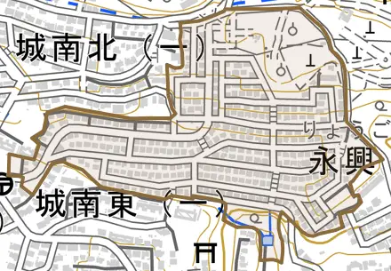 はなの森とその周辺の地図。町の範囲を重ねている