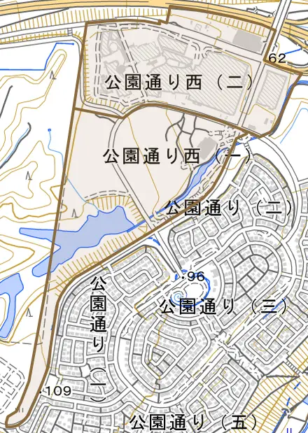 公園通り西とその周辺の地図。町の範囲を重ねている