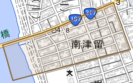 南津留とその周辺の地図。町の範囲を重ねている