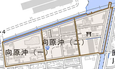 向原沖とその周辺の地図。町の範囲を重ねている