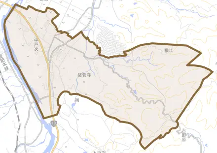 大字中戸次とその周辺の地図。町の範囲を重ねている